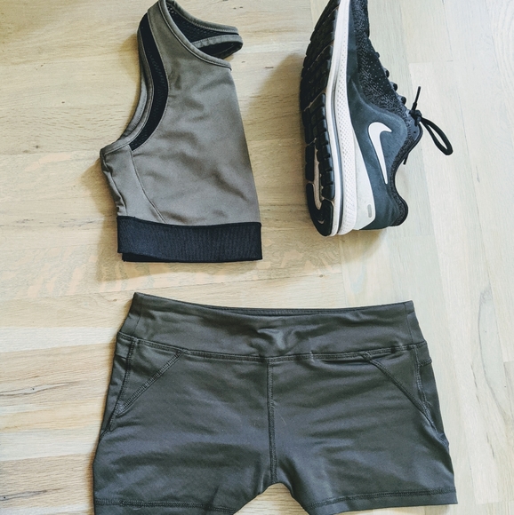 Forever 21 Pants - Forever 21 Athletic Spandex Olive Green